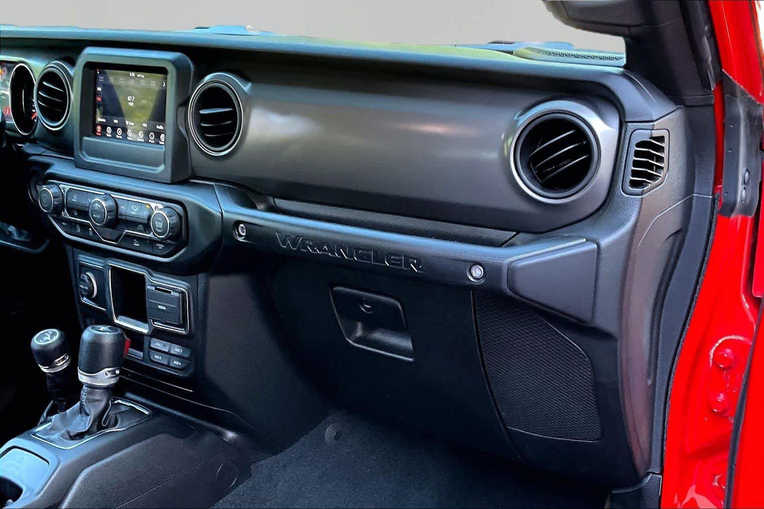 Used 2022 Jeep Wrangler Unlimited Sport AWD/4WD image 19