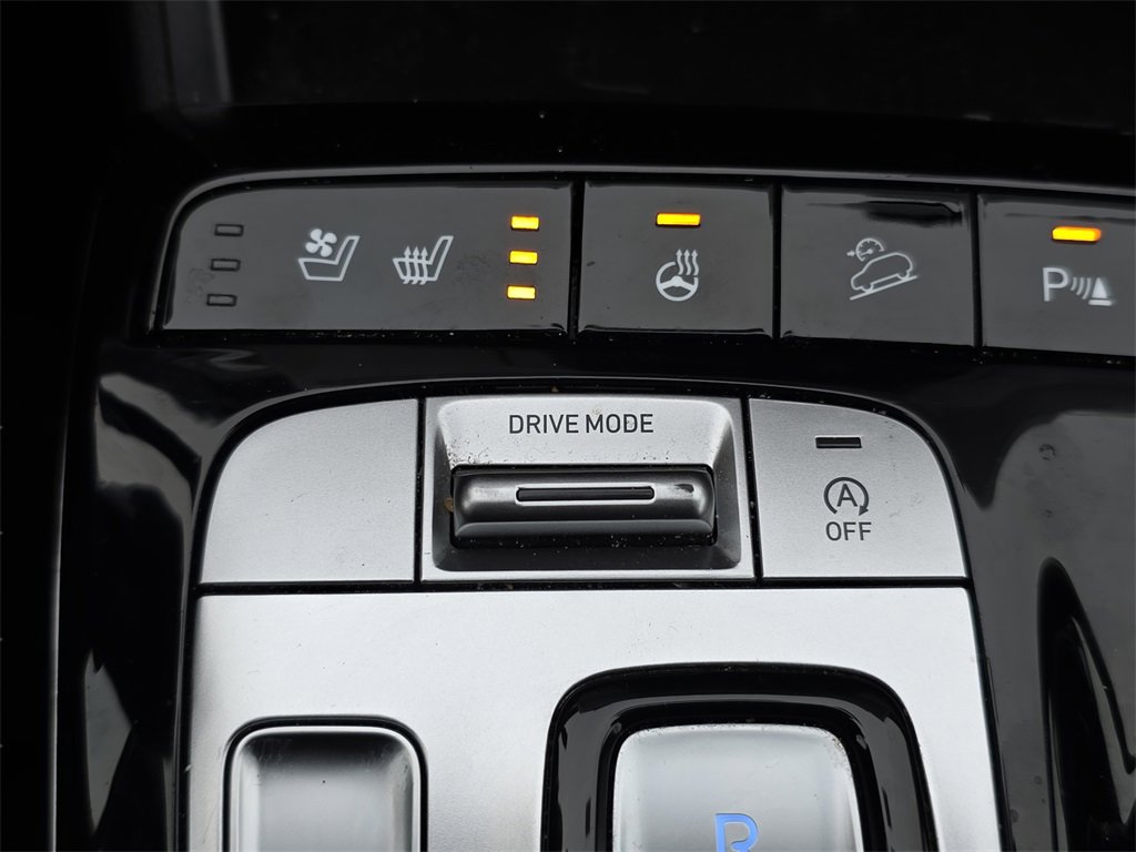 Used 2024 Hyundai Tucson Limited image 31