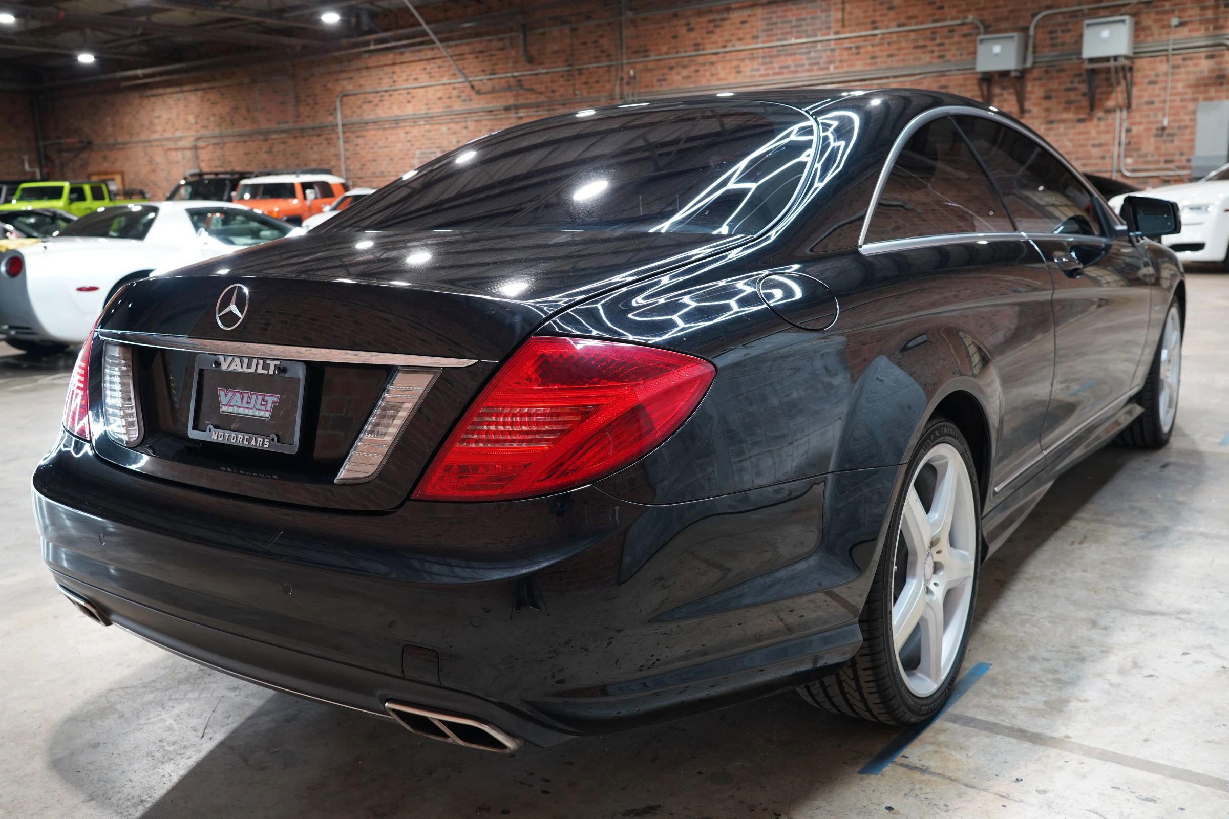 Used 2011 Mercedes-Benz CL 550 4MATIC w/ Sport Pkg Plus One image 16