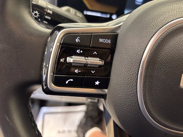 Used 2026 Kia Carnival FWD image 25