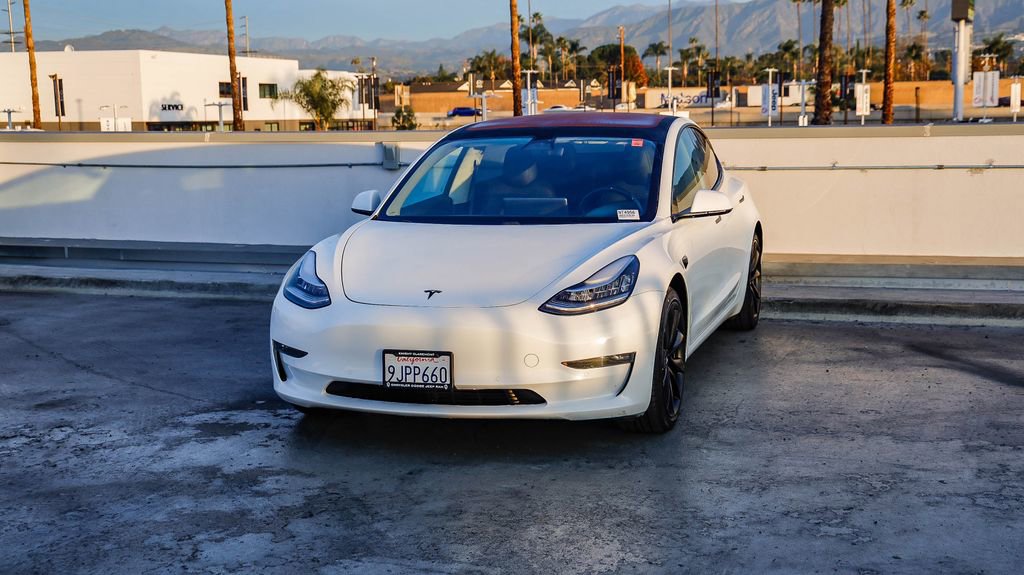Used 2018 Tesla Model 3 image 3