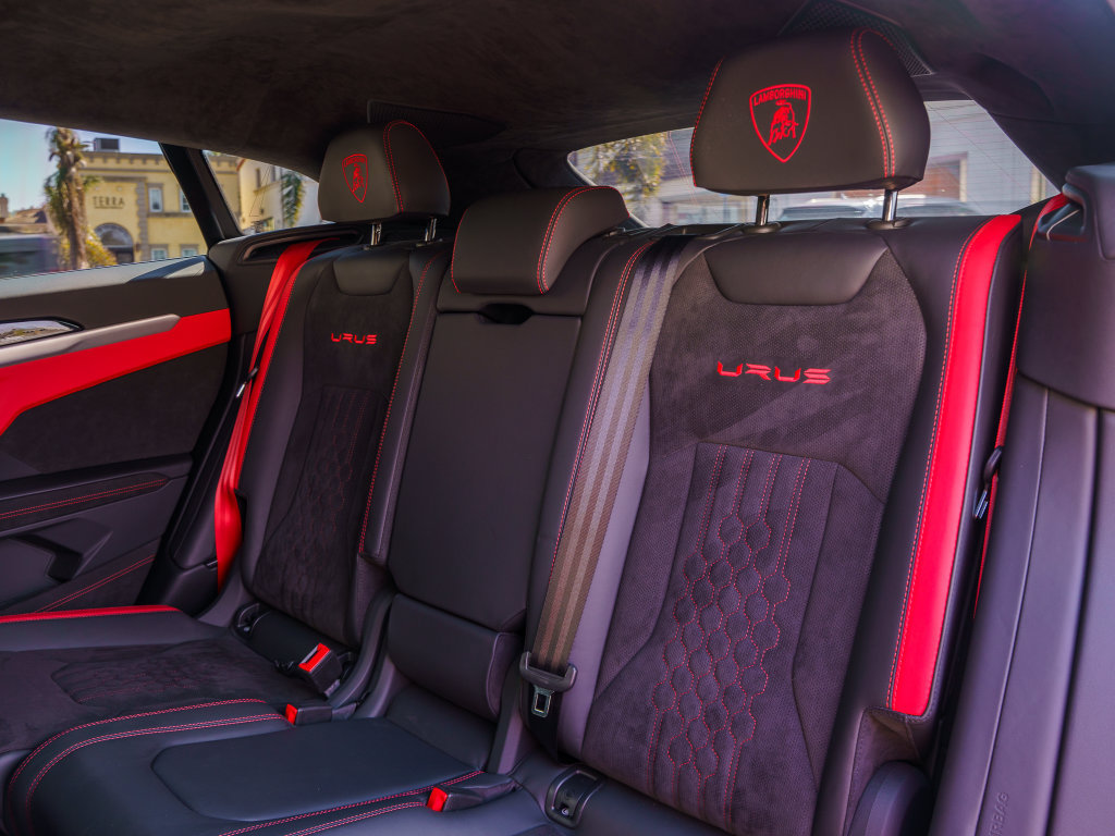 Used 2023 Lamborghini Urus S AWD/4WD image 6