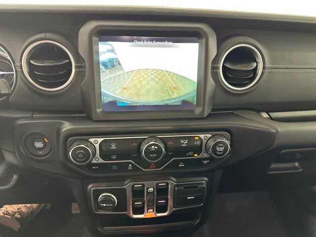 Used 2023 Jeep Wrangler Unlimited Sahara image 22