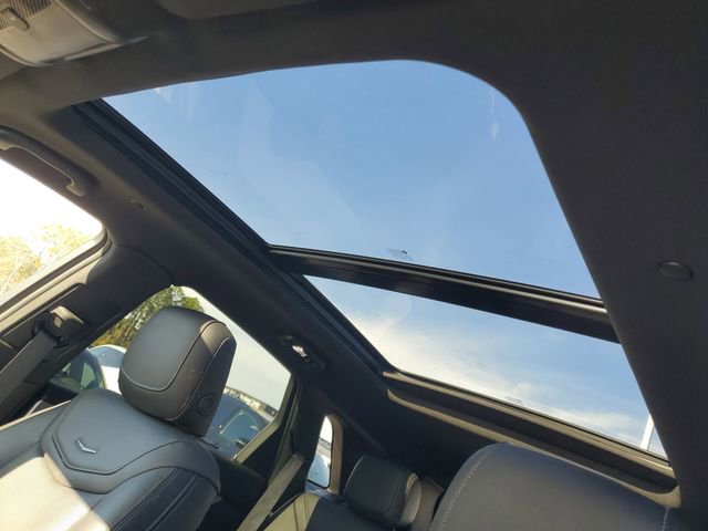 Used 2025 Cadillac XT5 Premium Luxury image 10