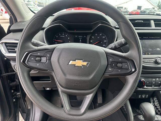 Used 2022 Chevrolet TrailBlazer LT FWD image 34