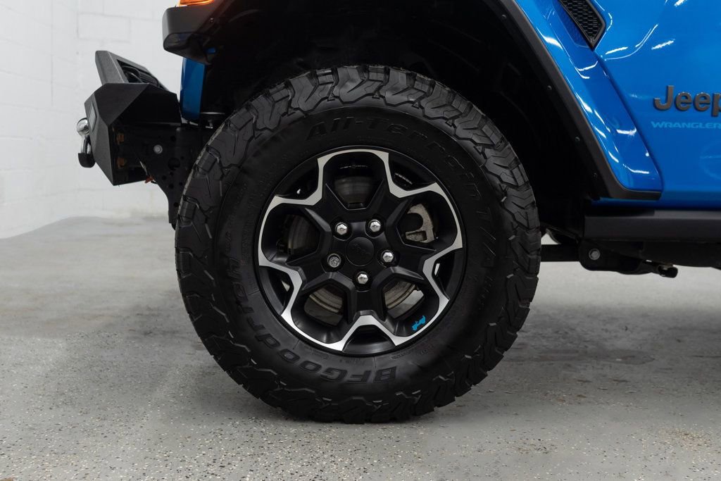 Used 2023 Jeep Wrangler Unlimited Rubicon 4xe w/ Cold Weather Group AWD/4WD image 30