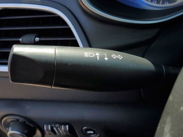 Used 2016 Chrysler 200 Limited image 16