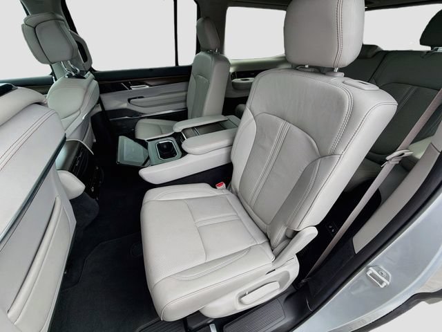 Used 2023 Jeep Grand Wagoneer 4WD image 27