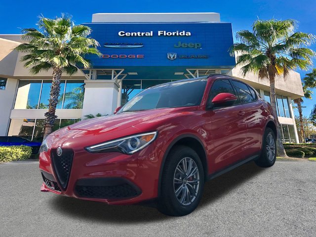 Used 2023 Alfa Romeo Stelvio Sprint RWD image 9