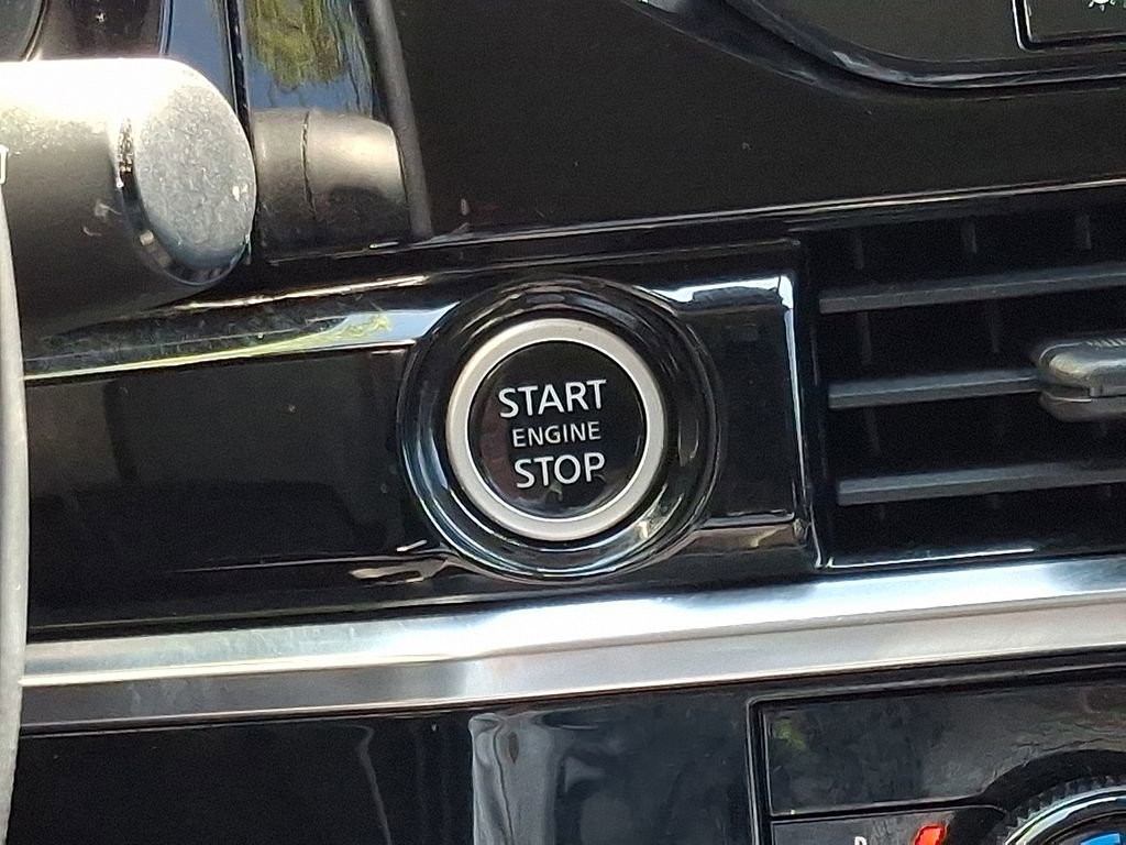 Used 2022 Nissan Pathfinder SL image 25