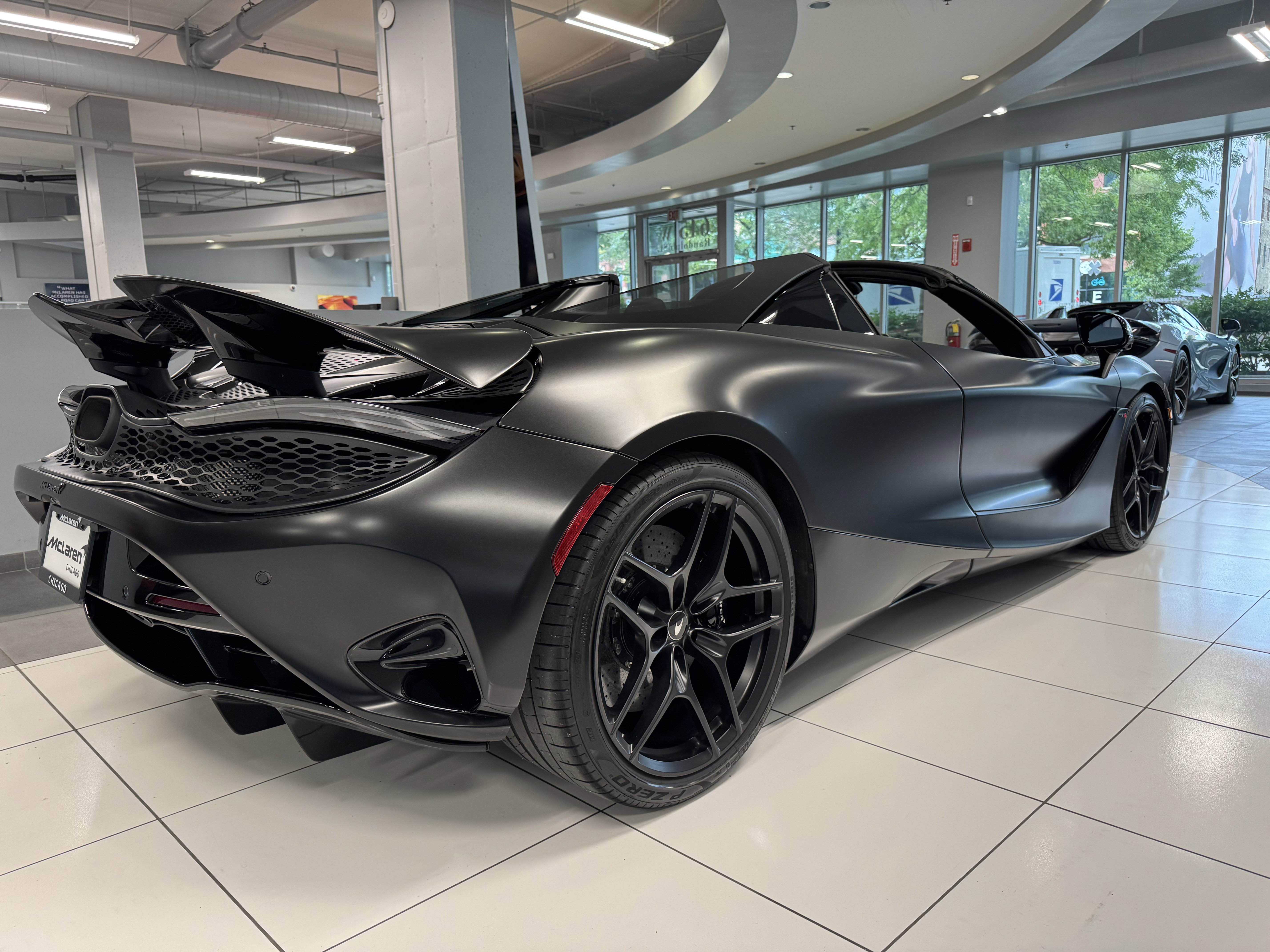 Used 2024 McLaren 750S Spider image 6