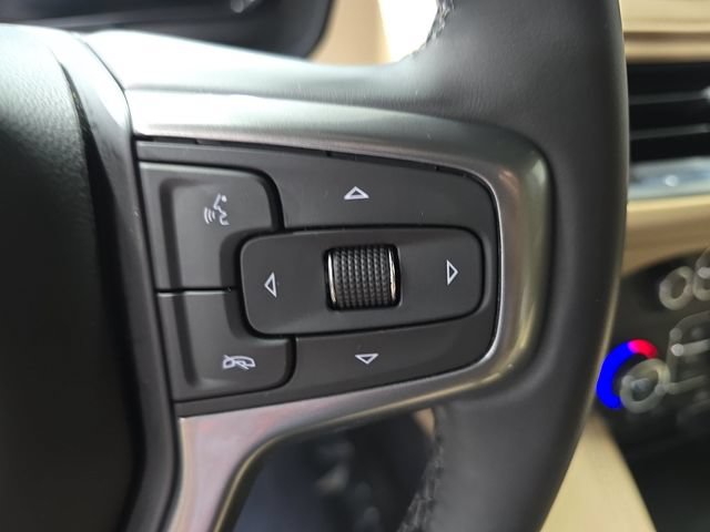 Used 2024 Chevrolet Suburban Premier w/ Premium Package AWD/4WD image 23