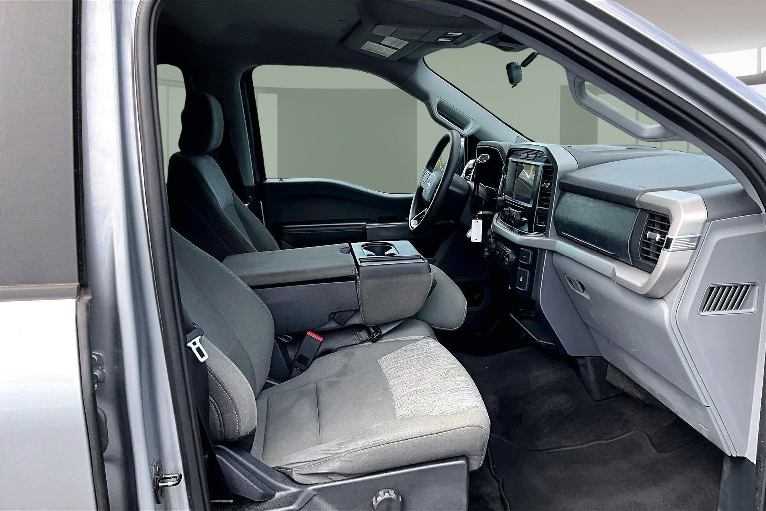 Used 2023 Ford F150 XLT w/ Trailer Tow Package image 30