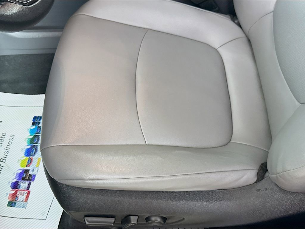 Certified 2022 Toyota Sienna XLE FWD image 17