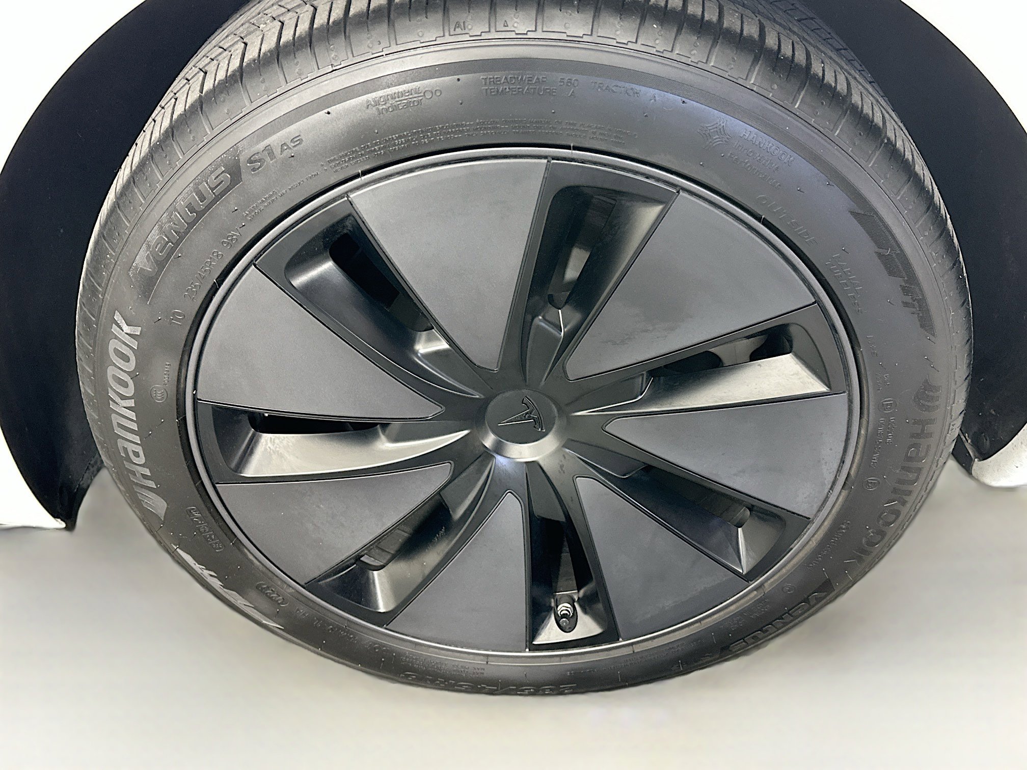 Used 2025 Tesla Model 3 Long Range image 11