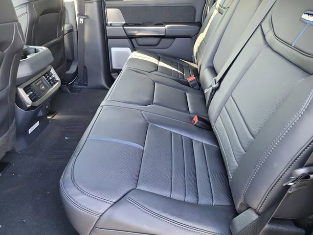 New 2026 Ford F250 Platinum w/ Tremor Off-Road Package AWD/4WD image 16