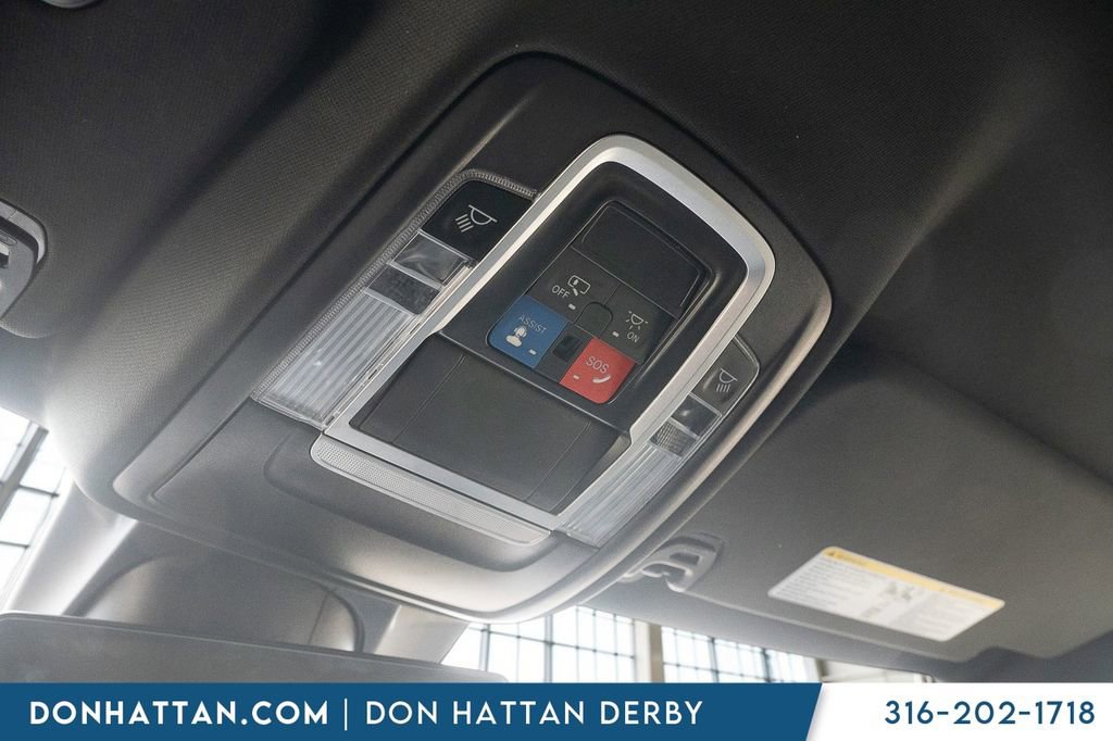 Used 2023 RAM 1500 Laramie image 14