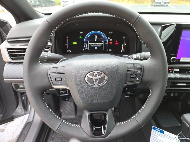 New 2026 Toyota Camry SE image 10