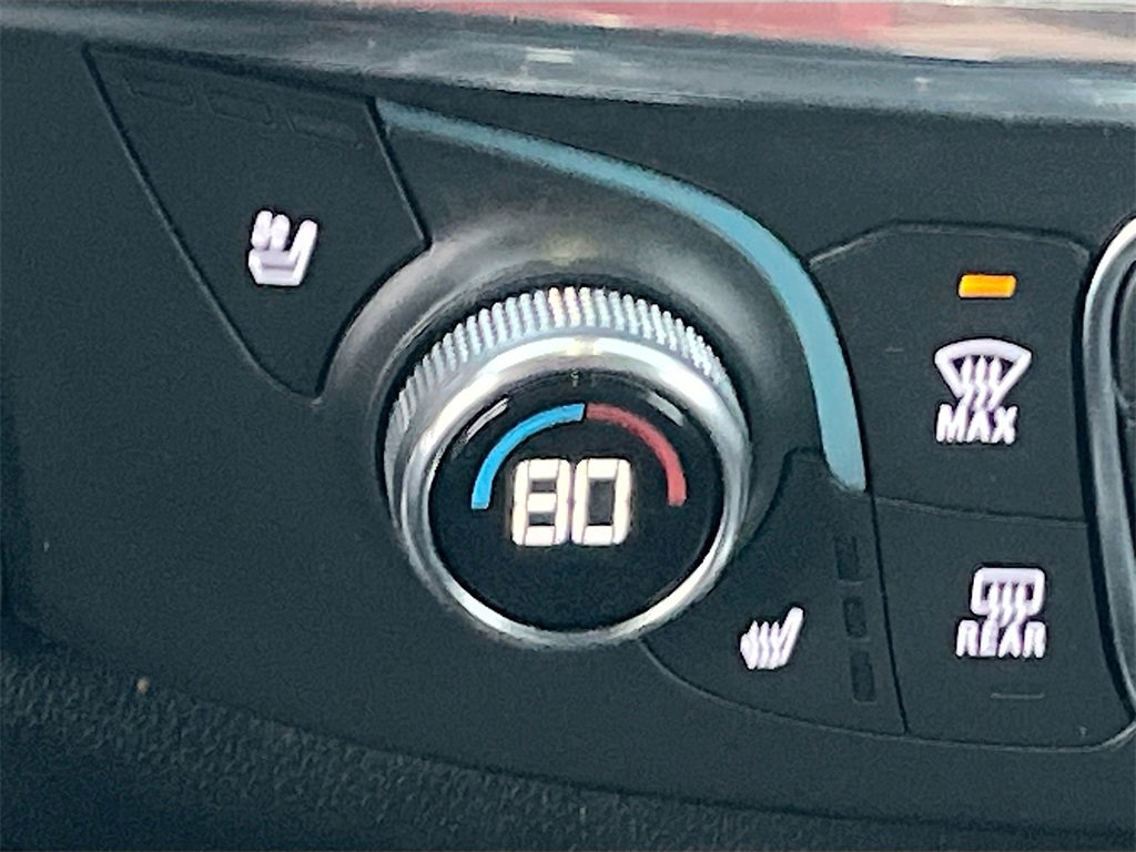 Used 2023 Chevrolet Traverse High Country image 21