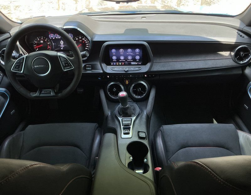 Used 2022 Chevrolet Camaro ZL1 RWD image 17