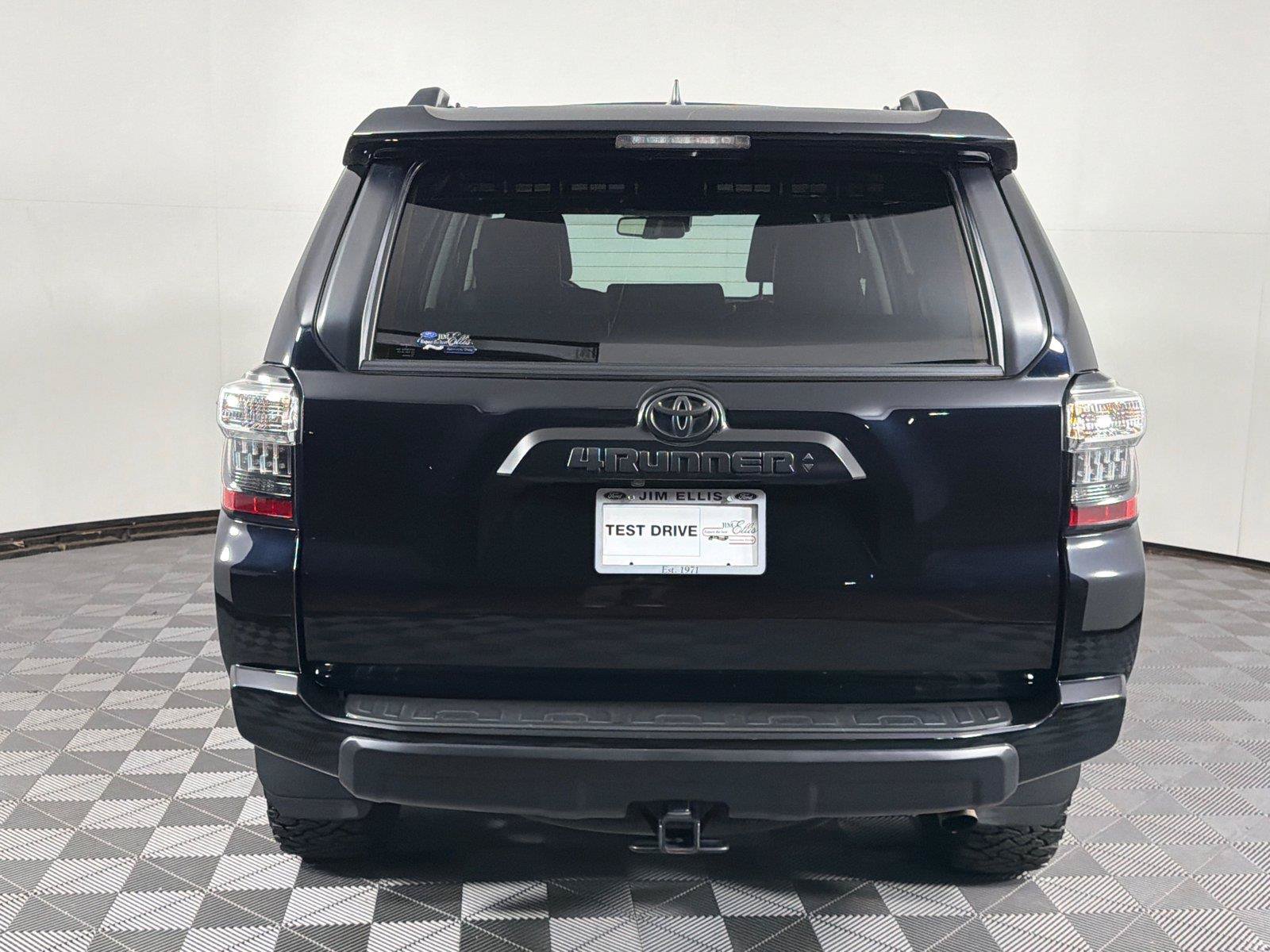 Used 2024 Toyota 4Runner TRD Off-Road Premium w/ Off Road Premium Plus Package AWD/4WD image 6