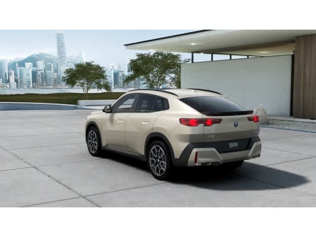 New 2027 BMW X2 xDrive28i w/ Technology Package AWD/4WD image 2