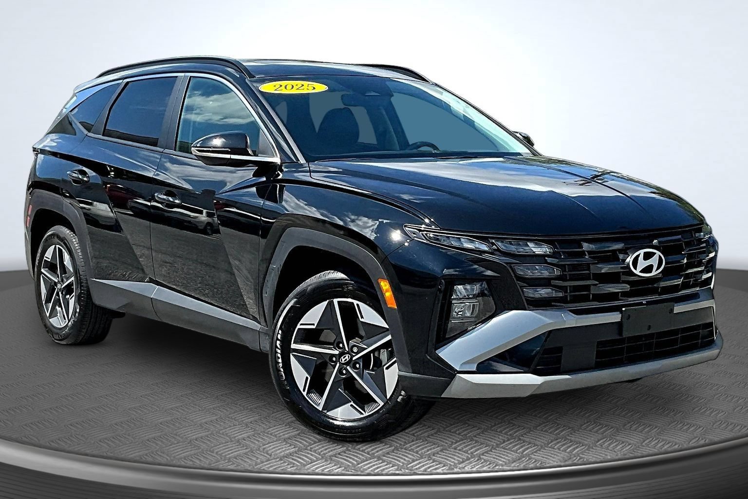 Used 2025 Hyundai Tucson SEL AWD/4WD image 2