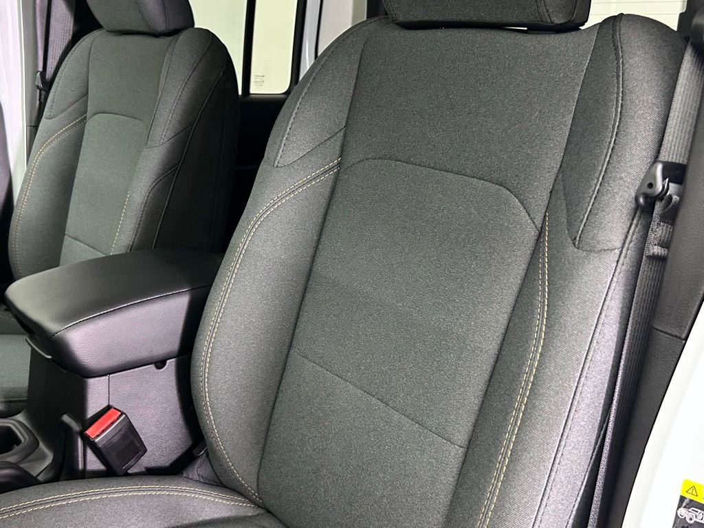 New 2025 Jeep Gladiator Sport image 15