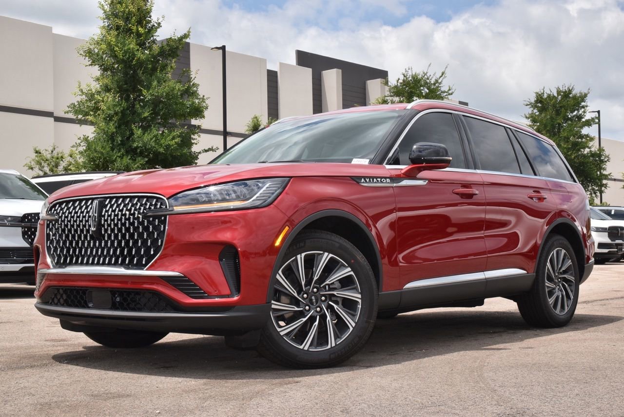 New 2026 Lincoln Aviator AWD image 1