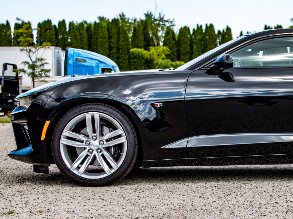 Used 2016 Chevrolet Camaro SS RWD image 40