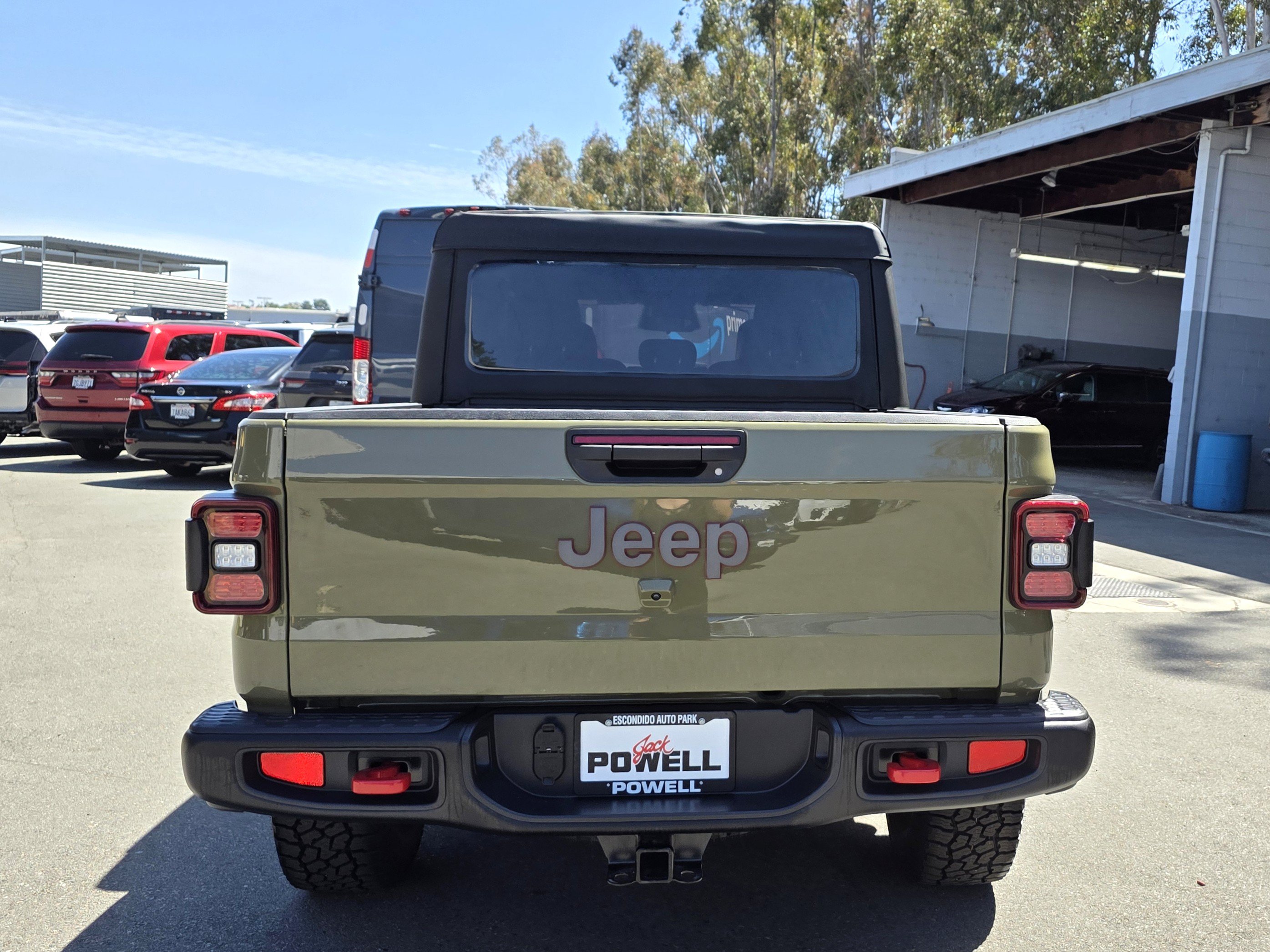 New 2026 Jeep Gladiator Rubicon w/ Steel Power Dome Hood Package AWD/4WD image 4