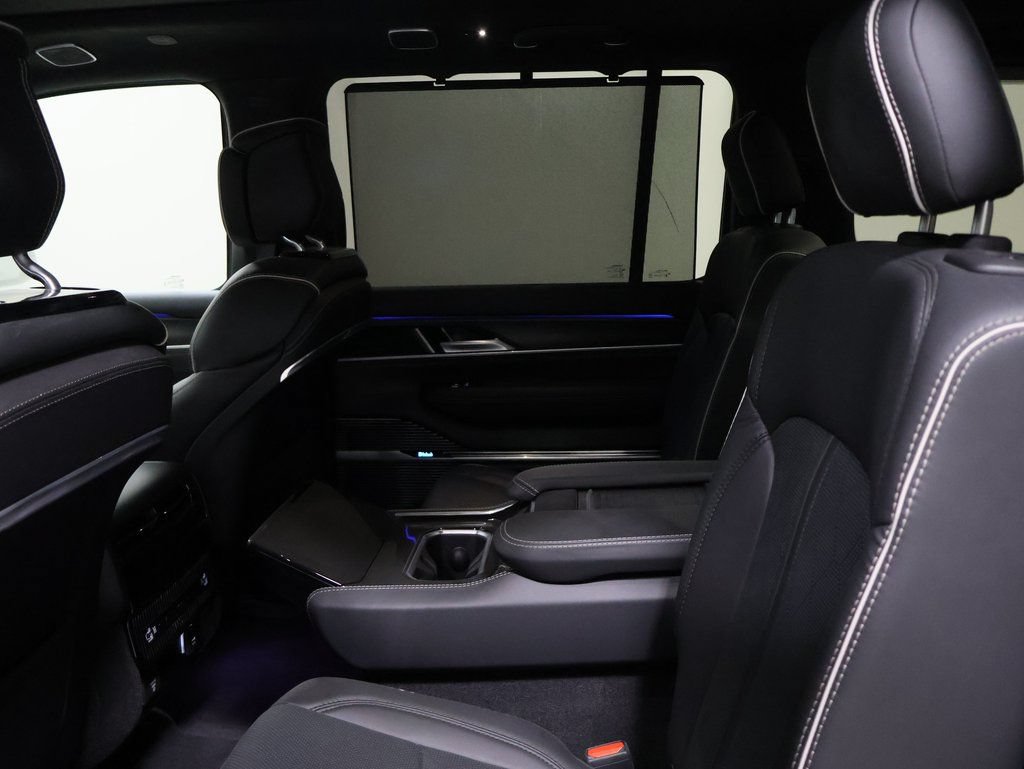 New 2025 Jeep Grand Wagoneer L Series II Obsidian w/ Quick Order Packagew 28T AWD/4WD image 21