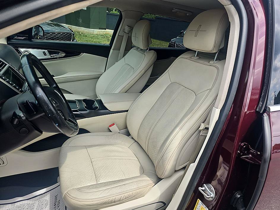 Used 2017 Lincoln MKX Black Label w/ Driver Assistance Package FWD image 17