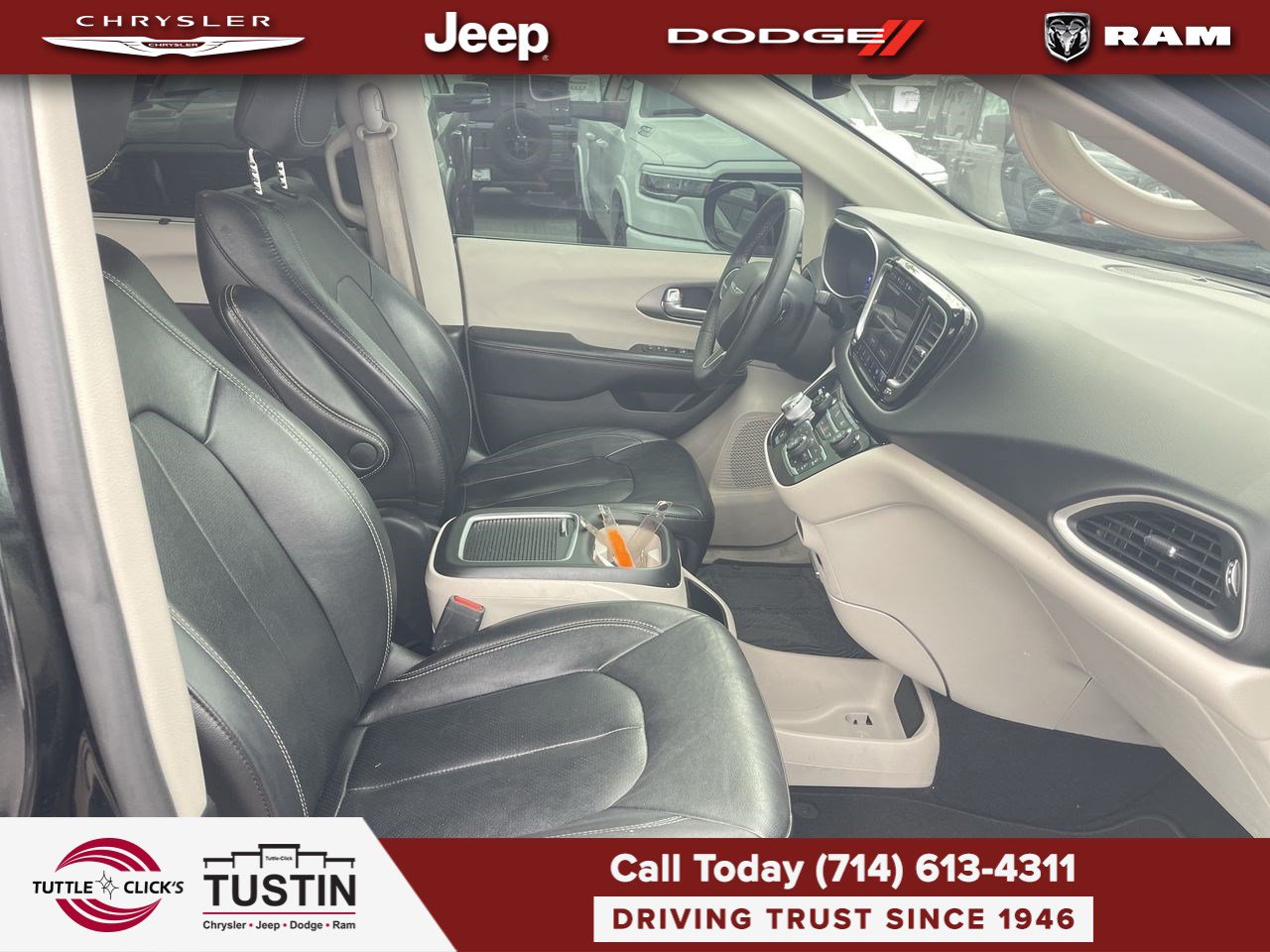 Used 2022 Chrysler Pacifica Touring-L FWD image 22