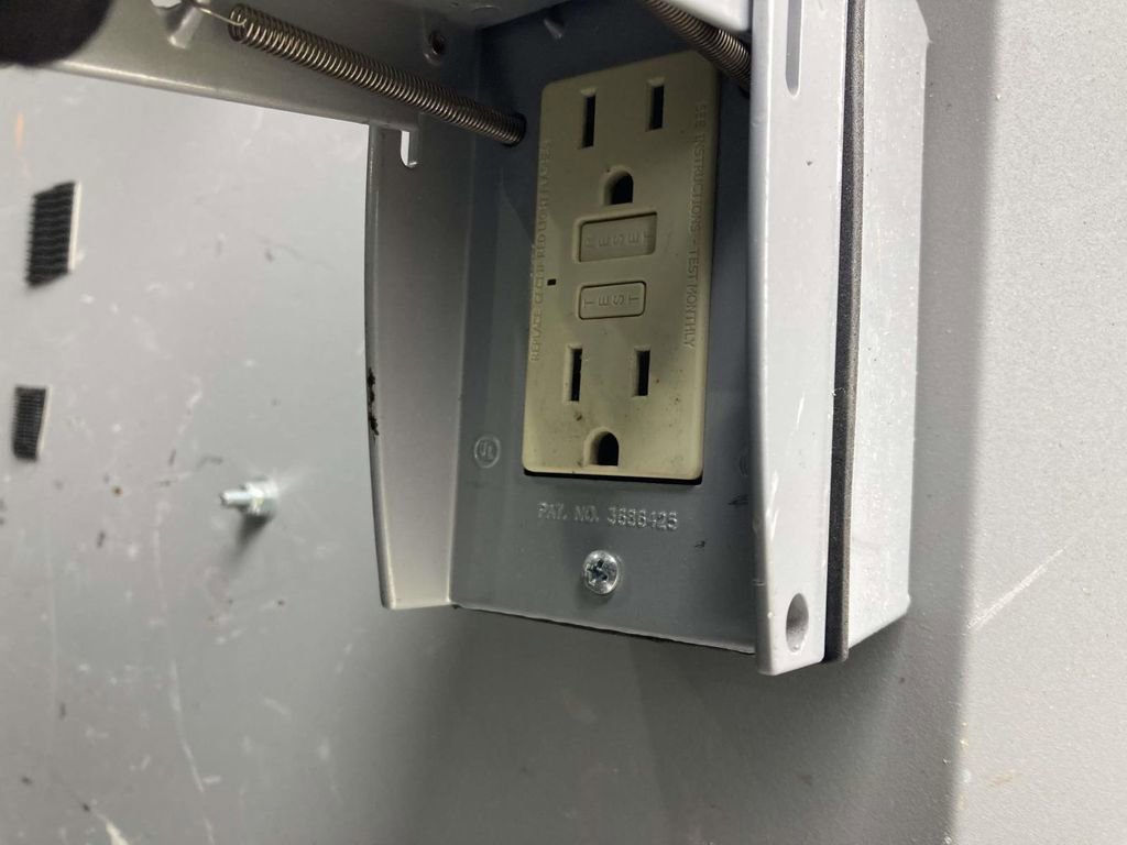 Used 2019 Ford Transit 150 130 Low Roof image 19