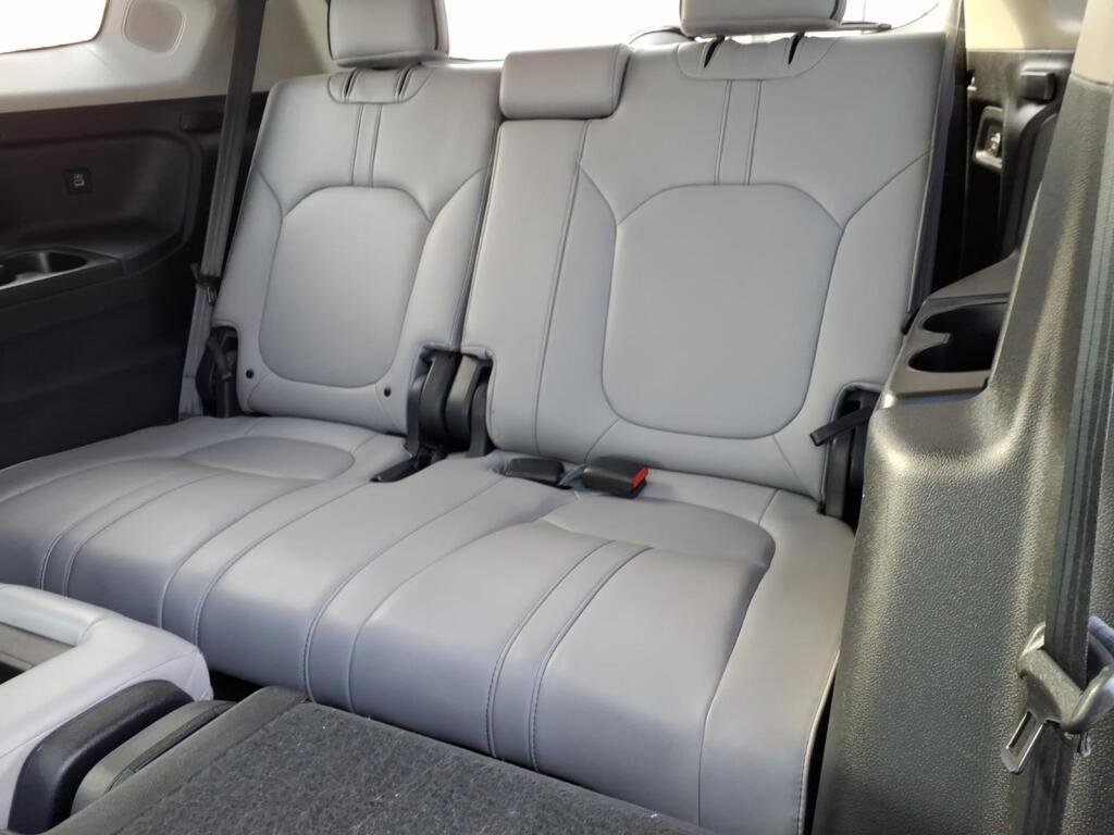 Used 2023 Honda Pilot Elite image 14