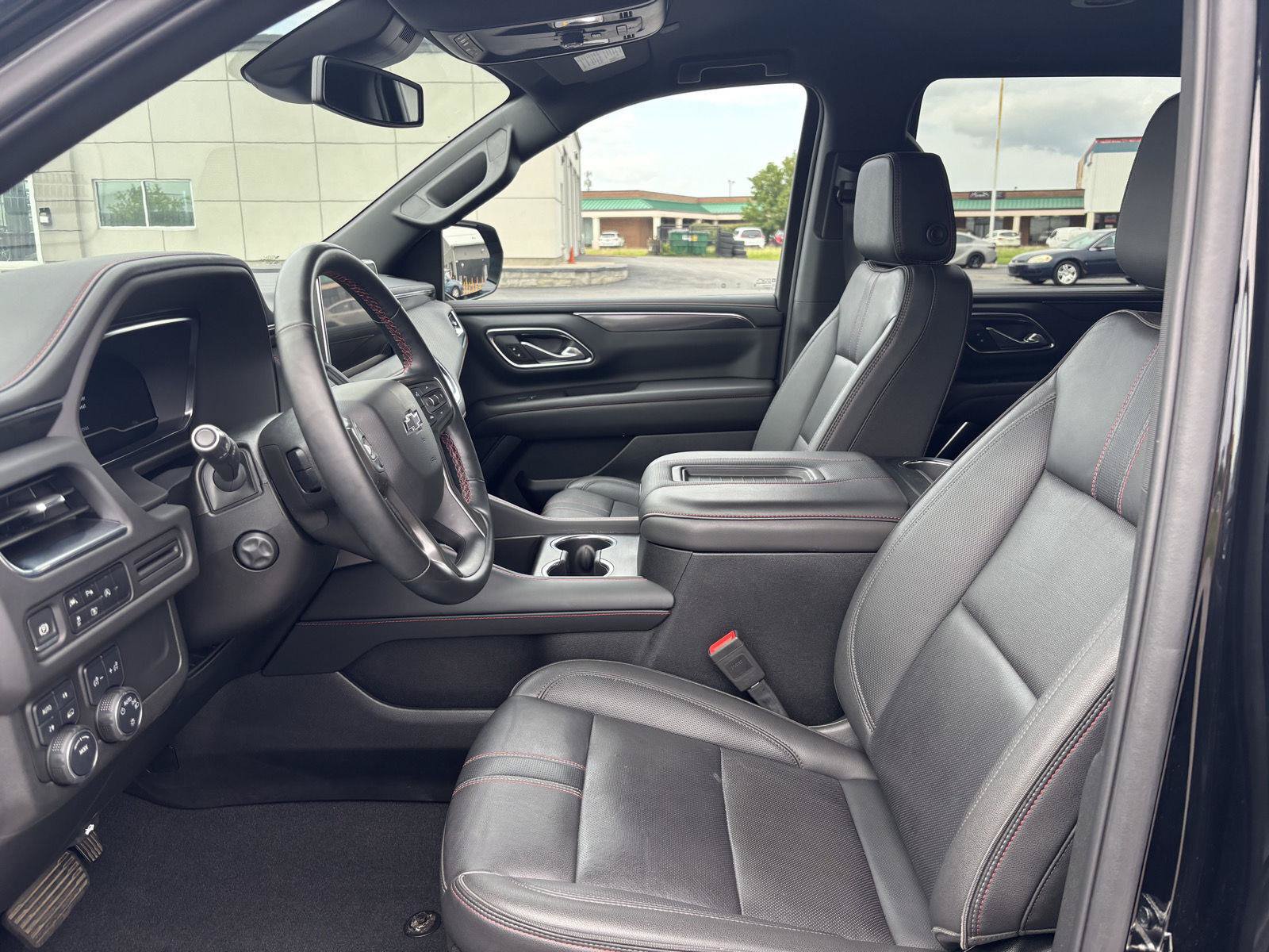 Used 2024 Chevrolet Tahoe RST w/ Luxury Package AWD/4WD image 36