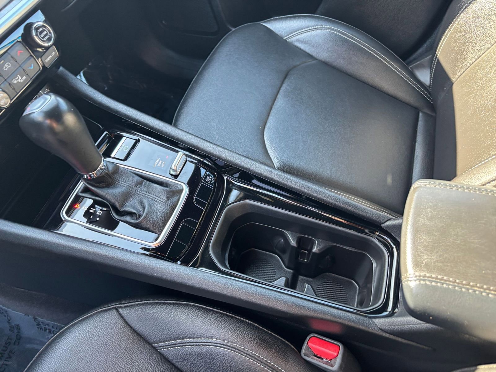 Used 2025 Jeep Compass Limited image 42