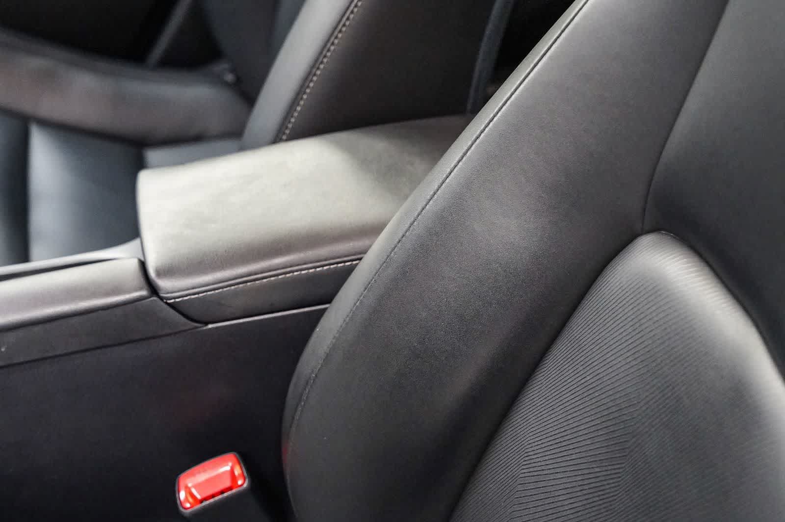 Used 2015 Lexus CT 200h w/ Navigation Package FWD image 20