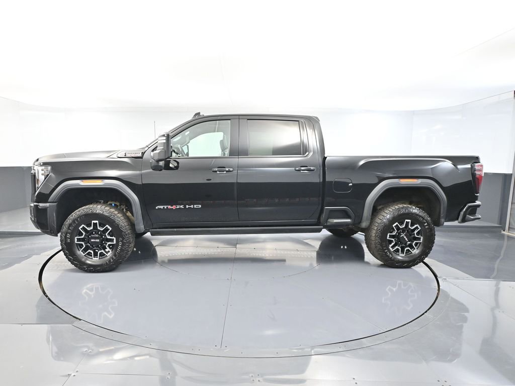 Used 2024 GMC Sierra 2500 AT4X image 9