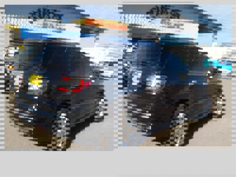 Used 2016 GMC Acadia Denali image 9