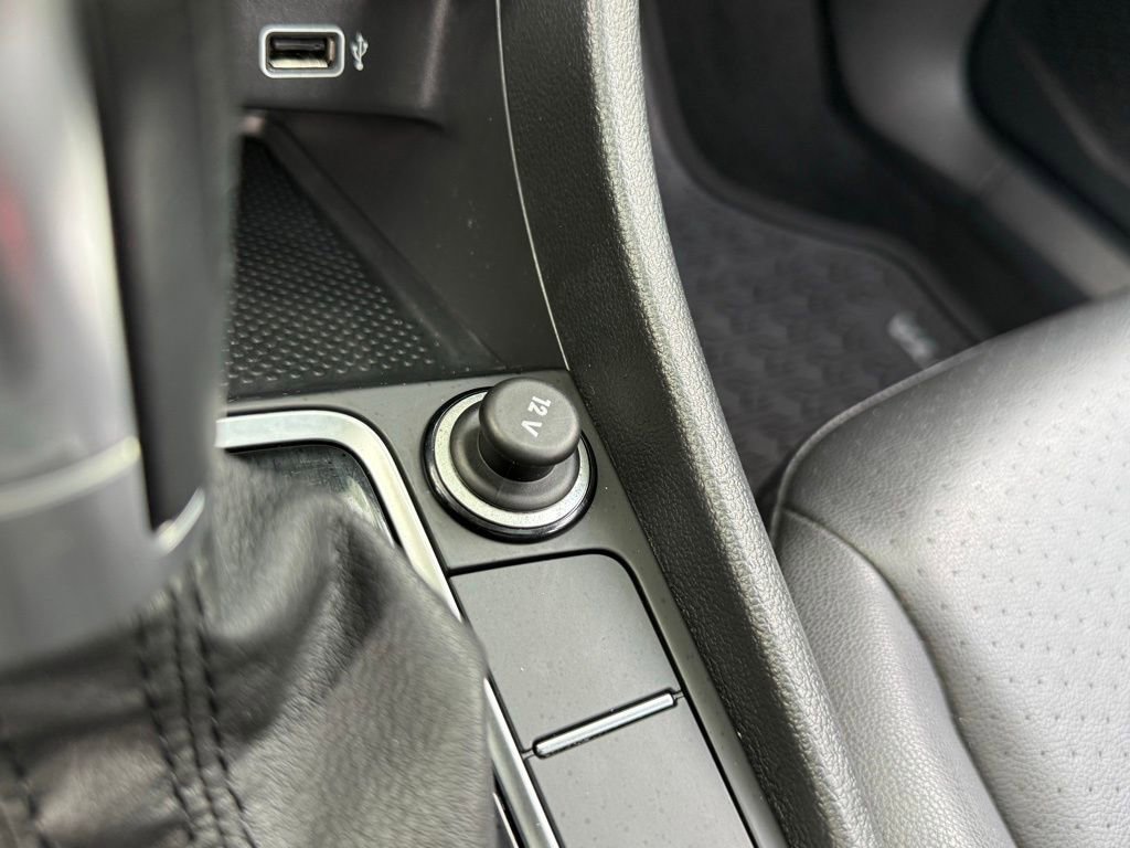 Used 2019 Volkswagen Jetta SEL w/ Cold Weather Package image 50