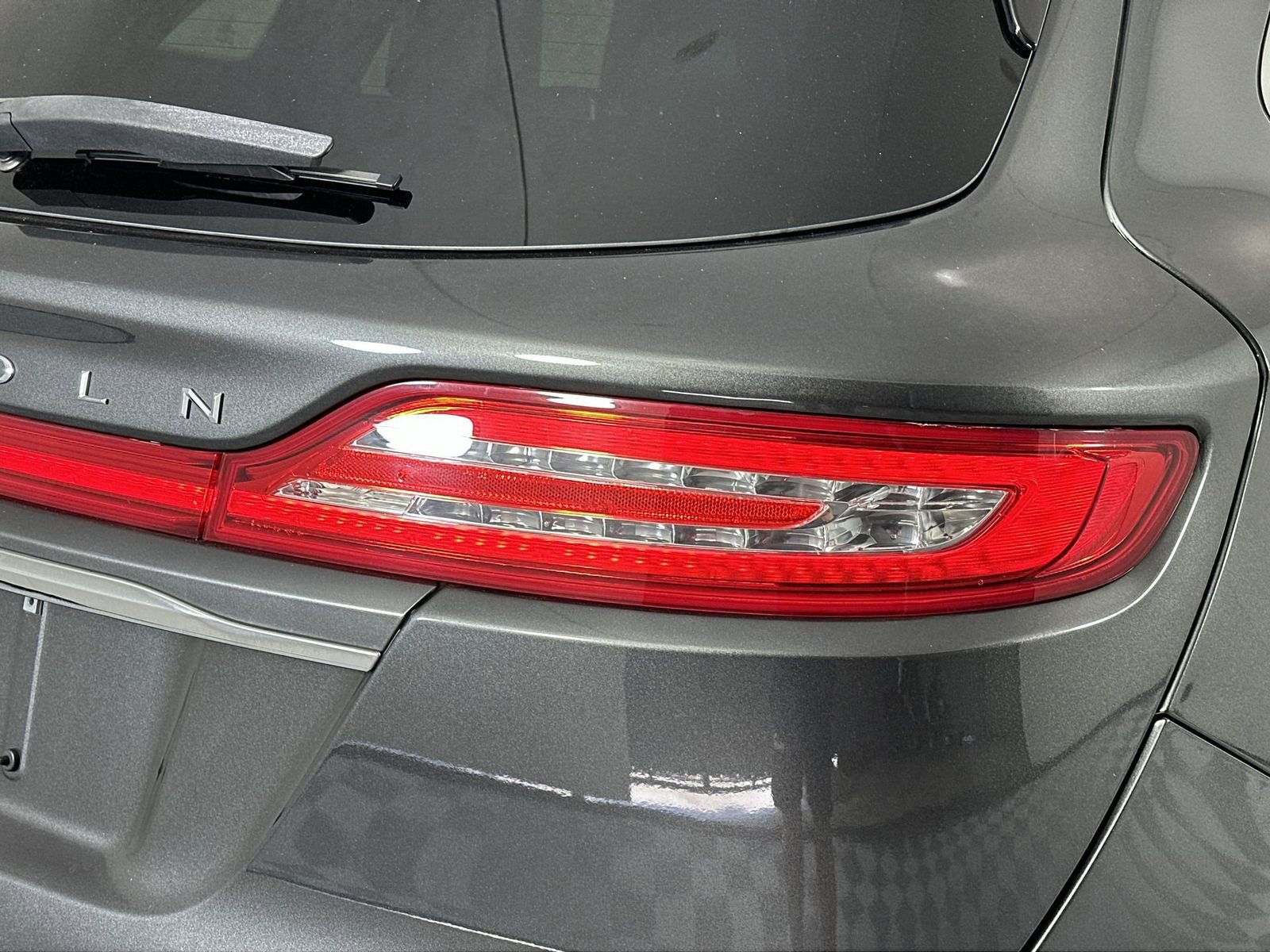 Used 2019 Lincoln MKC Reserve FWD image 26