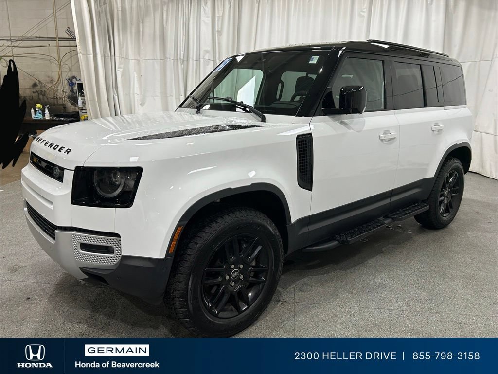 Used 2025 Land Rover Defender 110 S AWD/4WD image 4