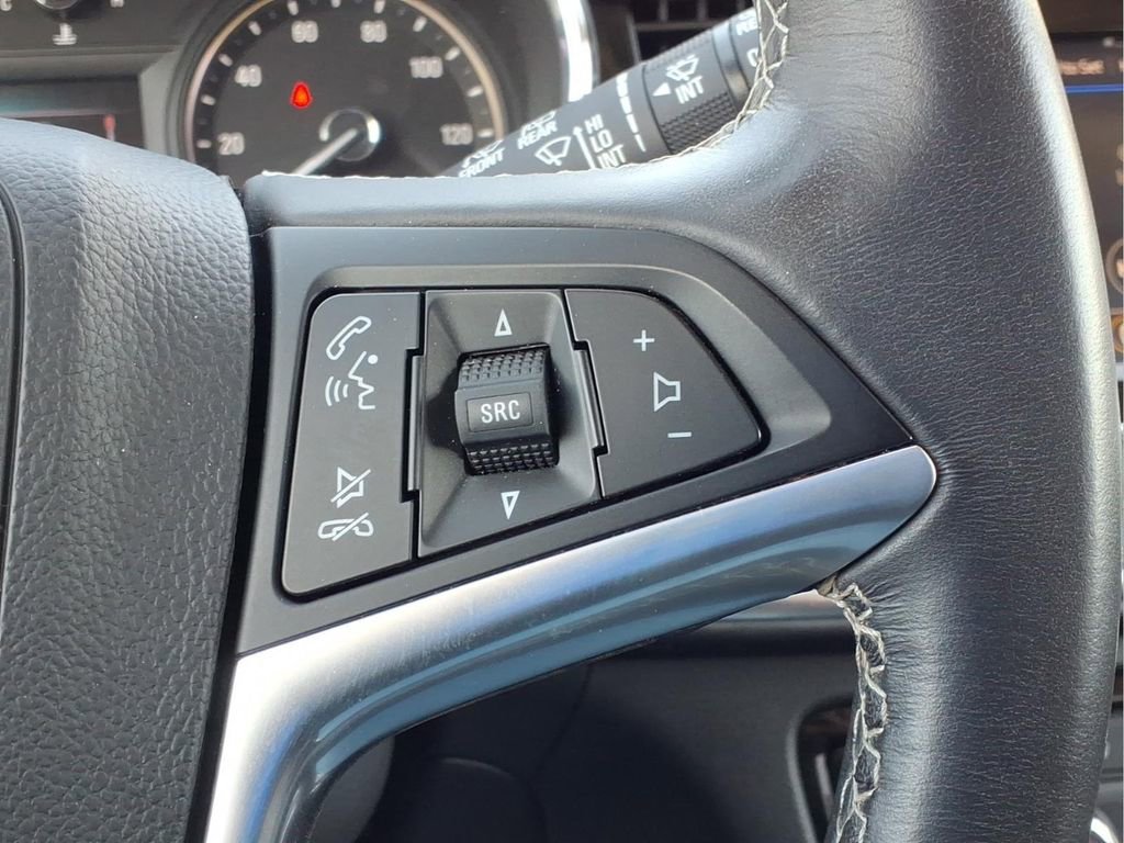 Used 2022 Buick Encore Preferred w/ Safety Package image 28