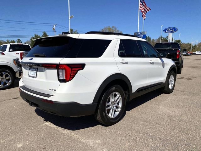 Used 2026 Ford Explorer Active AWD/4WD image 3