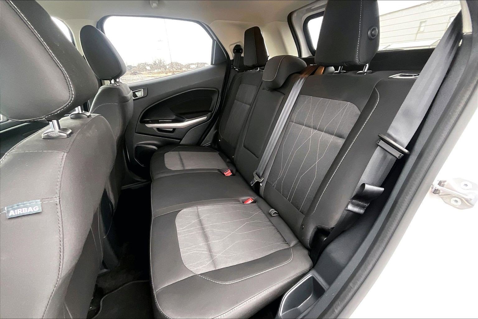 Used 2021 Ford EcoSport SE image 18