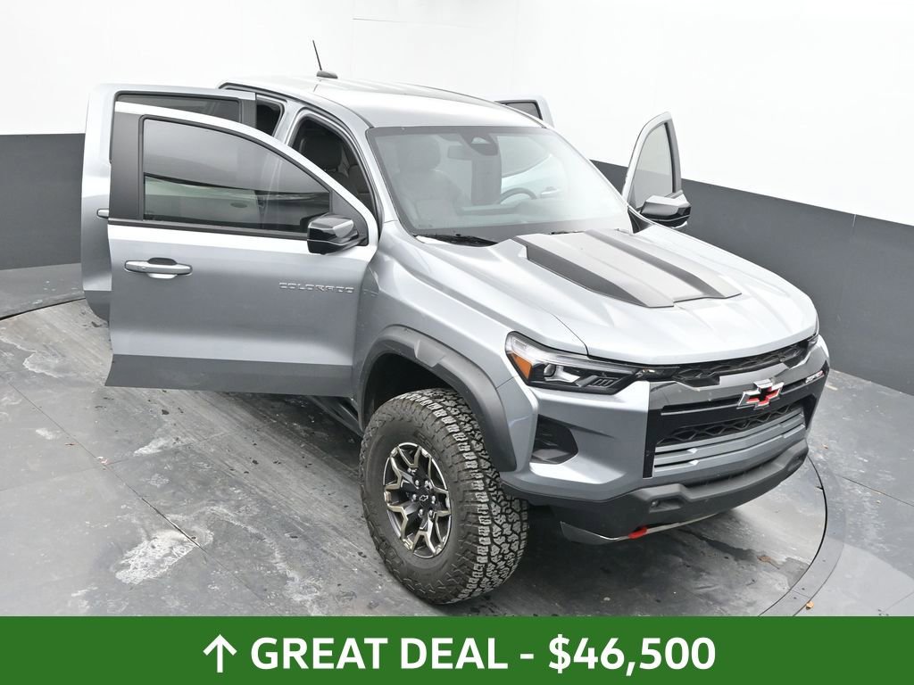 Used 2024 Chevrolet Colorado ZR2 w/ ZR2 Convenience Package III image 62