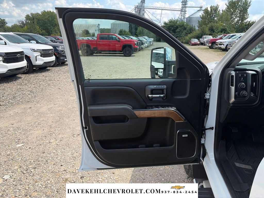 Used 2017 Chevrolet Silverado 2500 LTZ w/ Duramax Plus Package AWD/4WD image 9