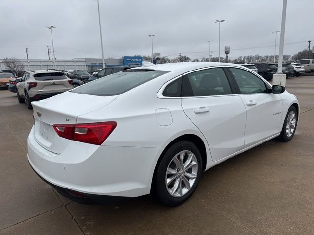 Used 2024 Chevrolet Malibu LT image 3